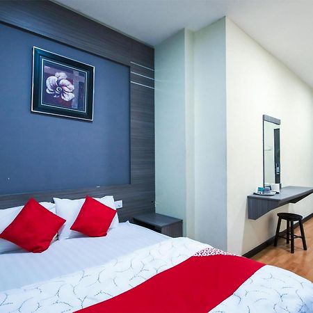 Capital O 812 Hotel Smc Seksyen 13 Σαχ Αλάμ Εξωτερικό φωτογραφία