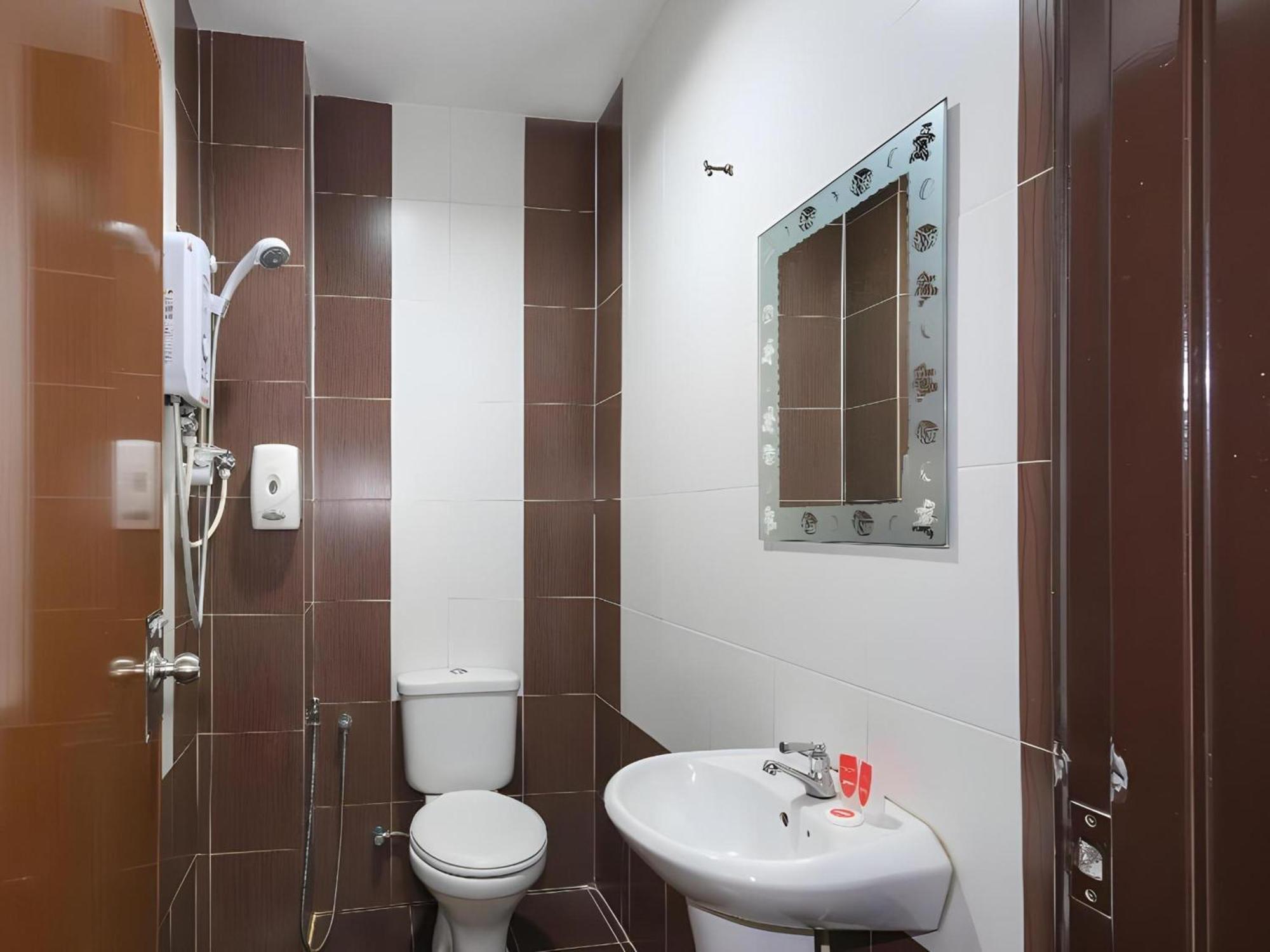 Capital O 812 Hotel Smc Seksyen 13 Σαχ Αλάμ Εξωτερικό φωτογραφία