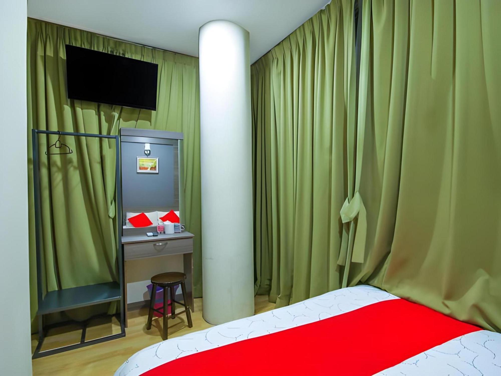 Capital O 812 Hotel Smc Seksyen 13 Σαχ Αλάμ Εξωτερικό φωτογραφία